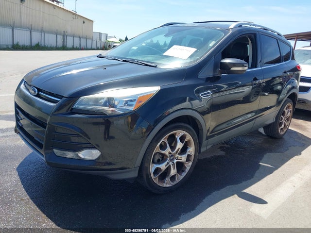 45290791 :رقم المزاد ، 1FMCU0J97DUD64957 vin ، 2013 Ford Escape Titanium مزاد بيع