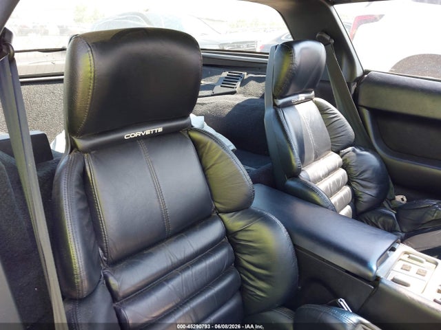 1990 Chevrolet Corvette მანქანა იყიდება აუქციონზე, vin: 1G1YY238XL5108084, აუქციონის ნომერი: 45290793