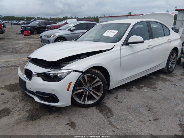 2017 Bmw 330i მანქანა იყიდება აუქციონზე, vin: WBA8B9C37HK885981, აუქციონის ნომერი: 45290812