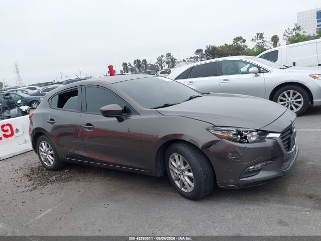 3MZBN1K77HM114917 Mazda Mazda3 Sport