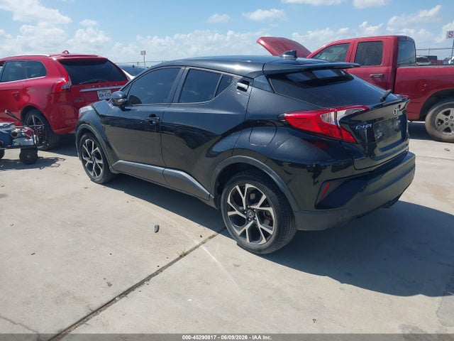 JTNKHMBX0K1042311 Toyota C-HR XLE