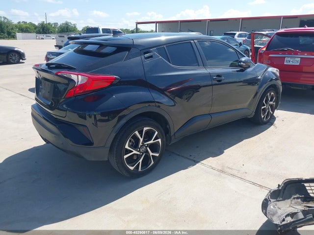 JTNKHMBX0K1042311 Toyota C-HR XLE