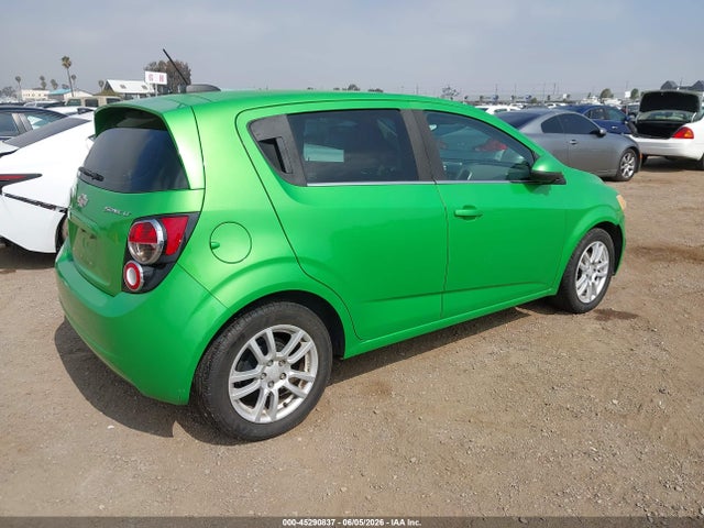 Chevrolet Sonic Lt Auto 2015 1G1JC6SG1F4218810 Image 4