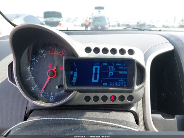 Chevrolet Sonic Lt Auto 2015 1G1JC6SG1F4218810 Image 7
