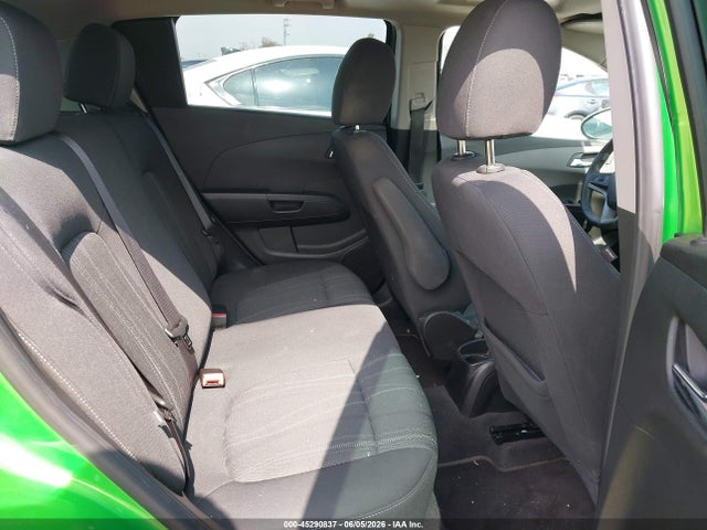 Chevrolet Sonic Lt Auto 2015 1G1JC6SG1F4218810 Image 8