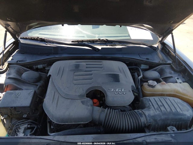 45290858 :رقم المزاد ، 2C3CDXHG5JH253117 vin ، 2018 Dodge Charger Sxt Plus Rwd مزاد بيع