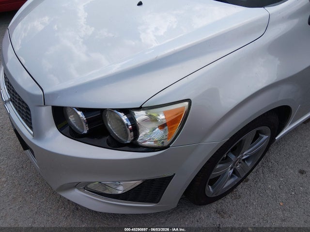 2015 Chevrolet Sonic Rs Auto მანქანა იყიდება აუქციონზე, vin: 1G1JG6SB6F4207021, აუქციონის ნომერი: 45290897