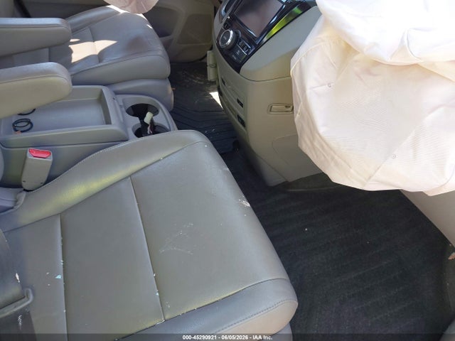 Продажа на аукционе авто 2016 Honda Odyssey Ex-l, vin: 5FNRL5H64GB016685, номер лота: 45290921