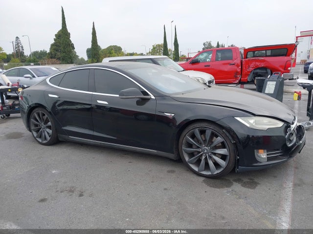 Tesla Model S 60d/70d/75d/85d/90d 2016 5YJSA1E22GF126569 Image 14