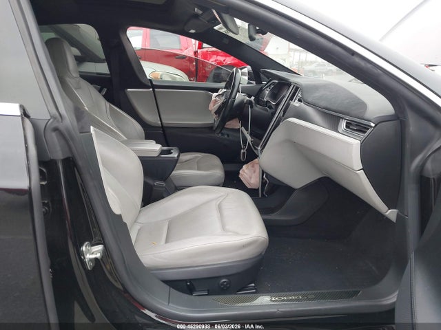 Tesla Model S 60d/70d/75d/85d/90d 2016 5YJSA1E22GF126569 Image 5