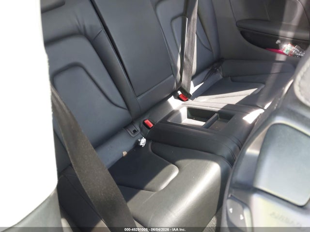 45291005 :رقم المزاد ، WAULFAFR1BA013146 vin ، 2011 Audi A5 2.0t Premium مزاد بيع