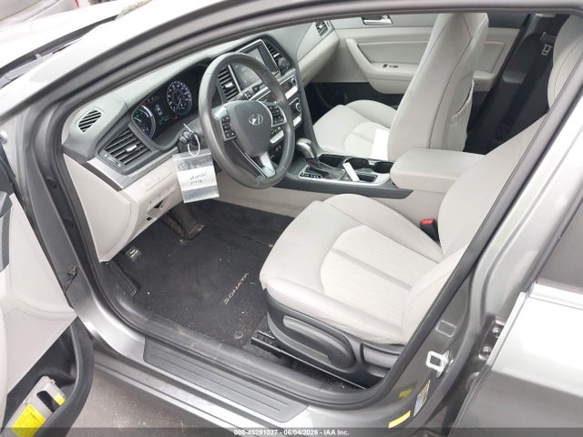Hyundai Sonata Hybrid Se 2018 KMHE24L34JA083369 Image 18