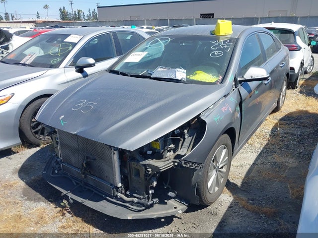 Hyundai Sonata Hybrid Se 2018 KMHE24L34JA083369 Image 2