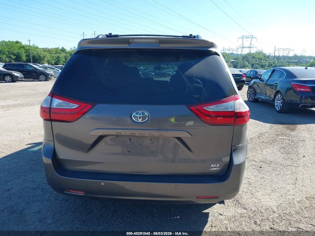 5TDDK3DC2FS116842 Toyota Sienna Xle Premium 7 Passenger
