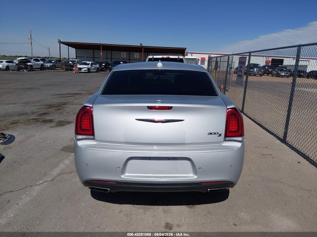 45291069 :رقم المزاد ، 2C3CCABGXNH256626 vin ، 2022 Chrysler 300 S مزاد بيع