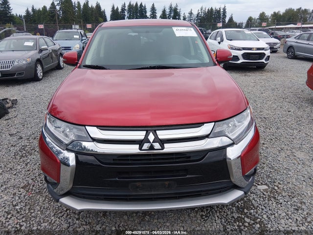 Mitsubishi Outlander Se 2018 JA4AD3A31JZ032563 Image 13