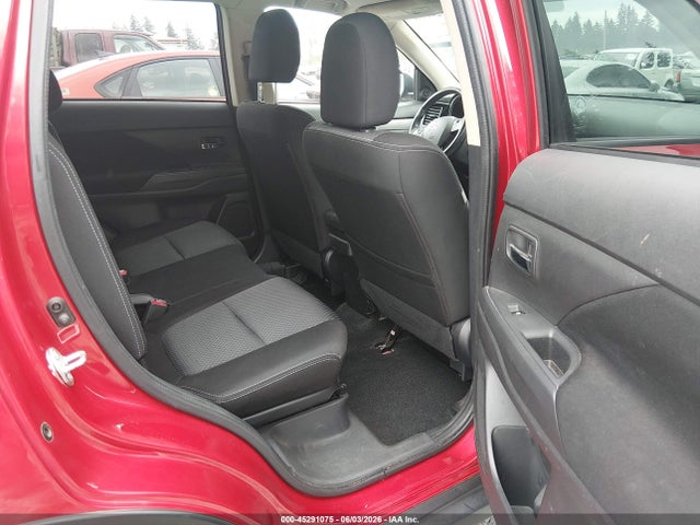Mitsubishi Outlander Se 2018 JA4AD3A31JZ032563 Image 19