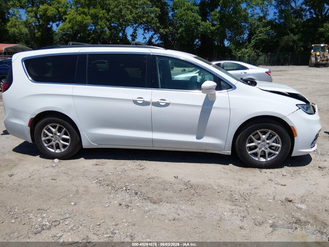Chrysler Pacifica Touring L 2022 2C4RC1BG7NR165815 Image 13