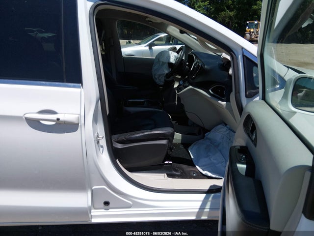 Chrysler Pacifica Touring L 2022 2C4RC1BG7NR165815 Image 5