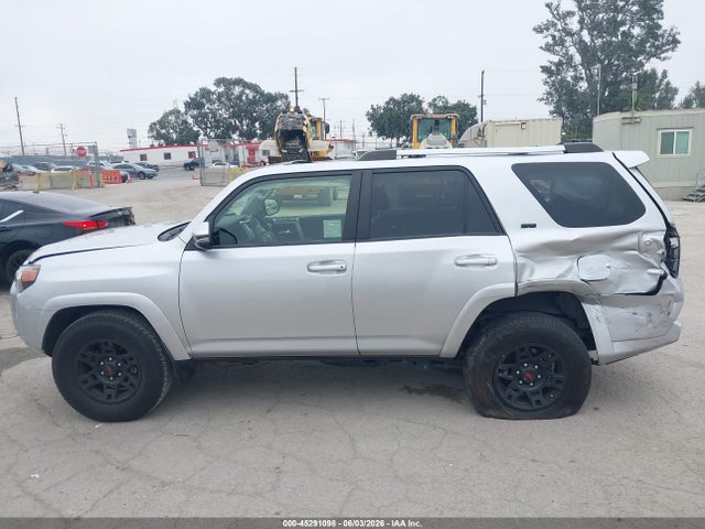 Toyota 4runner 2022 JTEFU5JR3N5274016 Image 14