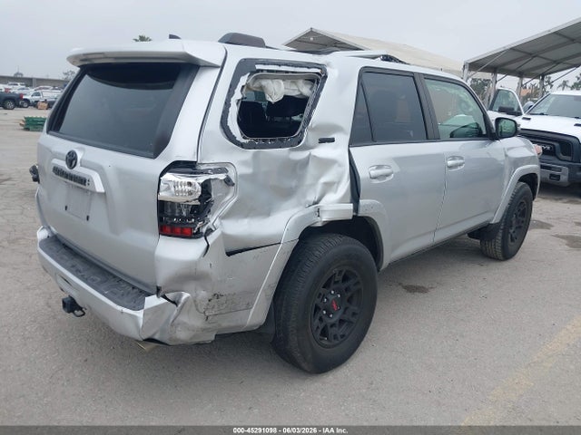 Toyota 4runner 2022 JTEFU5JR3N5274016 Image 4