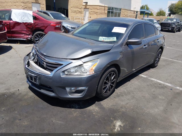 Nissan Altima 2.5 S 2014 1N4AL3AP0EN246894 Image 2