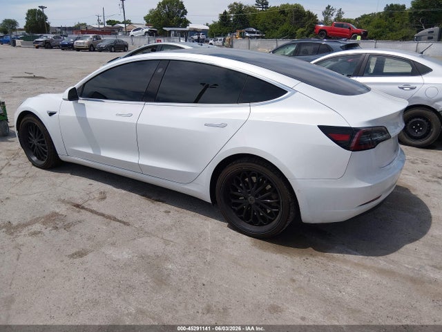 45291141 :رقم المزاد ، 5YJ3E1EB0KF494640 vin ، 2019 Tesla Model 3 Long Range/performance مزاد بيع