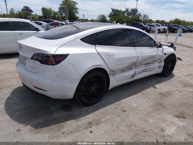 45291141 :رقم المزاد ، 5YJ3E1EB0KF494640 vin ، 2019 Tesla Model 3 Long Range/performance مزاد بيع