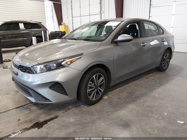 2024 Kia Forte Lxs მანქანა იყიდება აუქციონზე, vin: 3KPF24AD5RE763746, აუქციონის ნომერი: 45291150