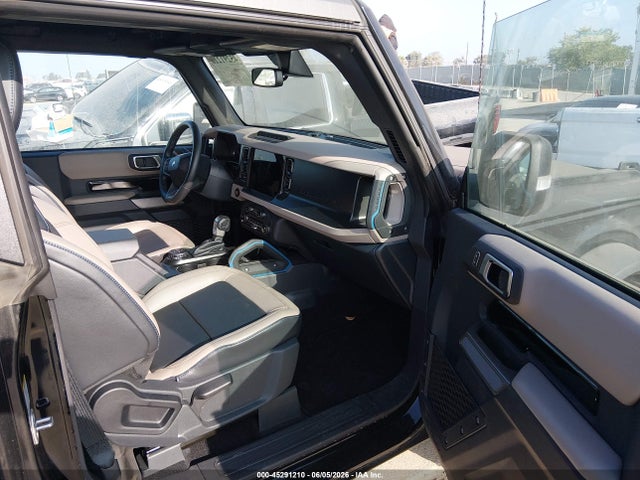 Ford Bronco Wildtrak 2023 1FMDE5CP6PLB40034 Image 5
