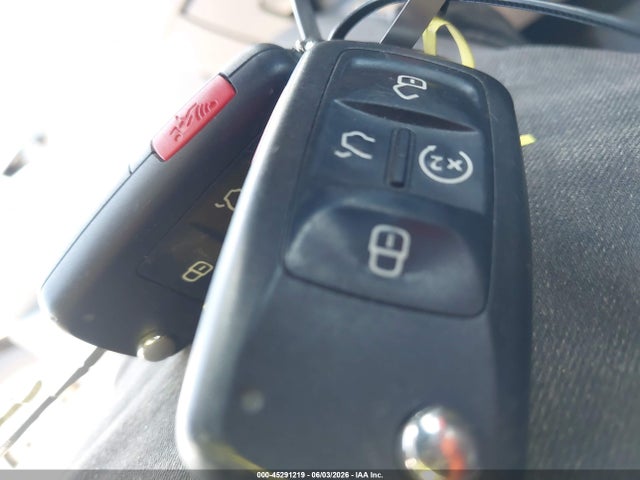 2019 Volkswagen Passat 2.0t Se R-line მანქანა იყიდება აუქციონზე, vin: 1VWMA7A39KC013795, აუქციონის ნომერი: 45291219