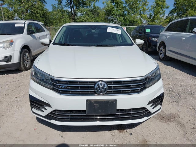 2019 Volkswagen Passat 2.0t Se R-line მანქანა იყიდება აუქციონზე, vin: 1VWMA7A39KC013795, აუქციონის ნომერი: 45291219
