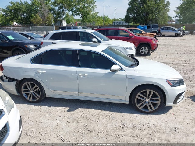 2019 Volkswagen Passat 2.0t Se R-line მანქანა იყიდება აუქციონზე, vin: 1VWMA7A39KC013795, აუქციონის ნომერი: 45291219