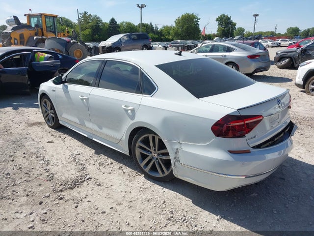 2019 Volkswagen Passat 2.0t Se R-line მანქანა იყიდება აუქციონზე, vin: 1VWMA7A39KC013795, აუქციონის ნომერი: 45291219