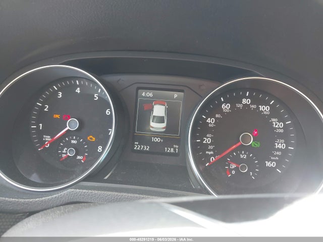 2019 Volkswagen Passat 2.0t Se R-line მანქანა იყიდება აუქციონზე, vin: 1VWMA7A39KC013795, აუქციონის ნომერი: 45291219