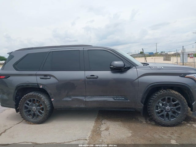 7SVAAABA0RX022037 Toyota Sequoia Platinum