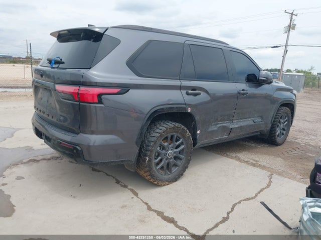 7SVAAABA0RX022037 Toyota Sequoia Platinum
