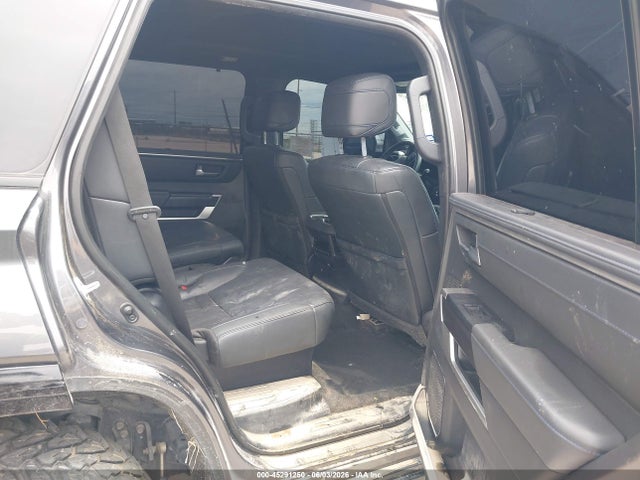 7SVAAABA0RX022037 Toyota Sequoia Platinum