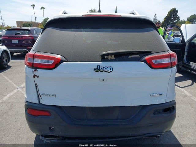 1C4PJMCX9JD541246 Jeep Cherokee Latitude 4x4