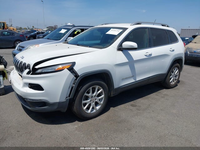 1C4PJMCX9JD541246 Jeep Cherokee Latitude 4x4