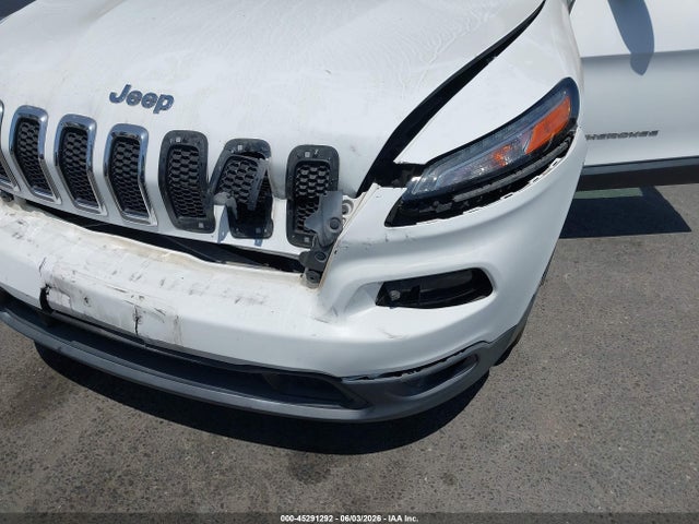 1C4PJMCX9JD541246 Jeep Cherokee Latitude 4x4