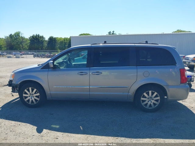 45291299 :رقم المزاد ، 2C4RC1BG2DR677285 vin ، 2013 Chrysler Town & Country Touring مزاد بيع