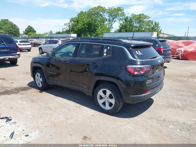 Jeep Compass Latitude 4x4 2019 3C4NJDBB4KT840426 Image 3