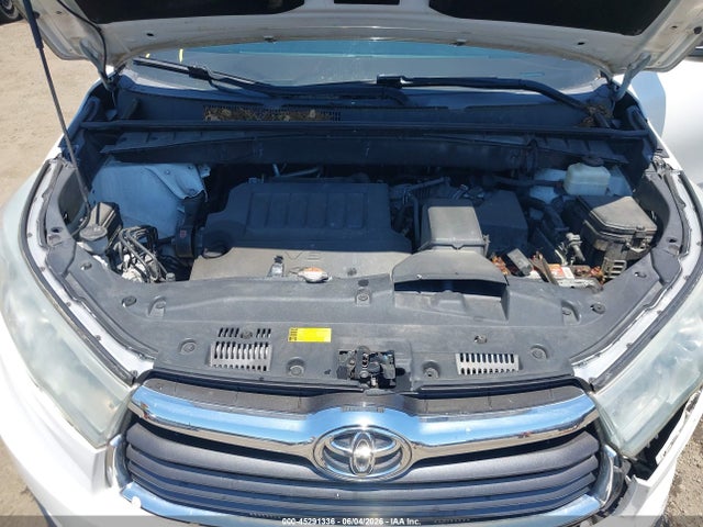 45291336 :رقم المزاد ، 5TDBKRFH4GS317548 vin ، 2016 Toyota Highlander Le V6 مزاد بيع