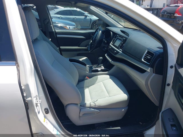 45291336 :رقم المزاد ، 5TDBKRFH4GS317548 vin ، 2016 Toyota Highlander Le V6 مزاد بيع