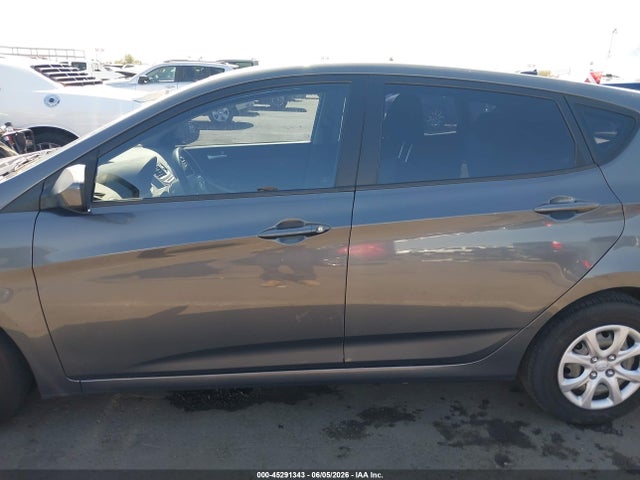 2012 Hyundai Accent Gs მანქანა იყიდება აუქციონზე, vin: KMHCT5AE0CU031611, აუქციონის ნომერი: 45291343