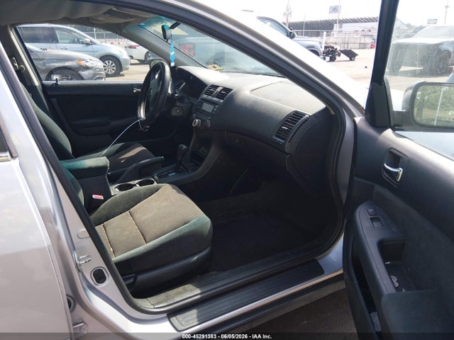 Продаж на аукціоні авто 2003 Honda Accord 2.4 Lx, vin: 1HGCM56393A144856, номер лоту: 45291383