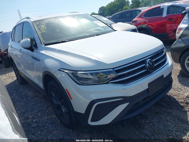 45291390 :رقم المزاد ، 3VV2B7AX7NM083729 vin ، 2022 Volkswagen Tiguan 2.0t Se مزاد بيع