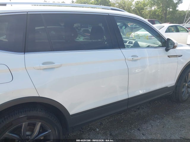 Продажа на аукционе авто 2022 Volkswagen Tiguan 2.0t Se, vin: 3VV2B7AX7NM083729, номер лота: 45291390