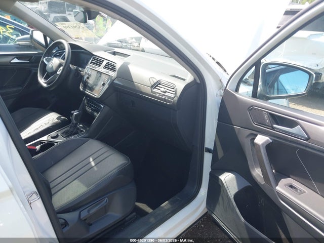 Продажа на аукционе авто 2022 Volkswagen Tiguan 2.0t Se, vin: 3VV2B7AX7NM083729, номер лота: 45291390